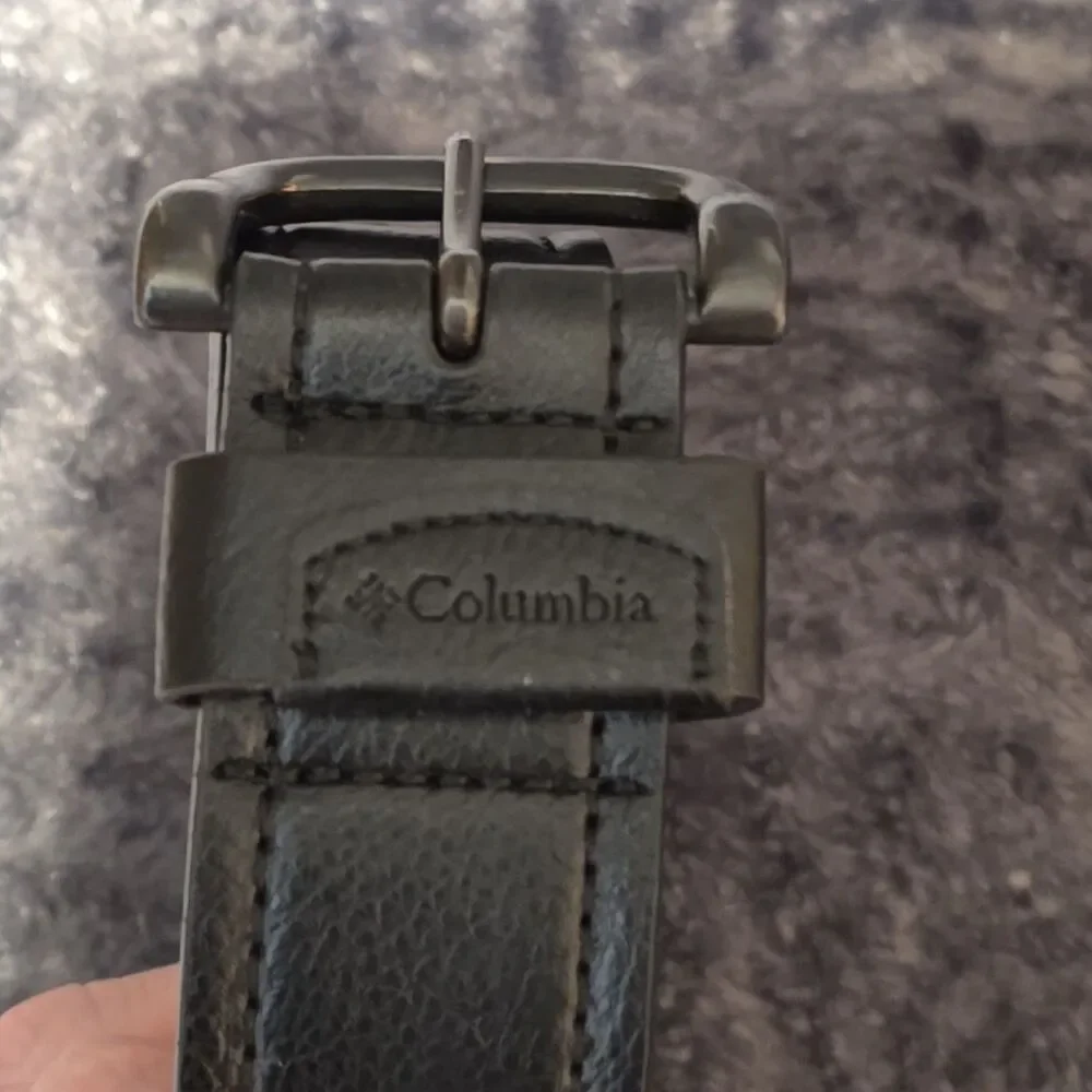 Columbia Men’s Leather Belt Black X Large XL Size 42-44 Logo Dark Buckle